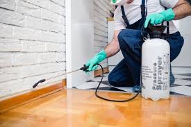 Best Pest Prevention Services  in River Falls, WI